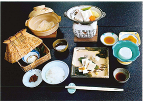 1992京都の老舗 京ゆば処清家でいただく「ゆば尽くし」のご昼食と日本の原風景「美山かやぶきの里」