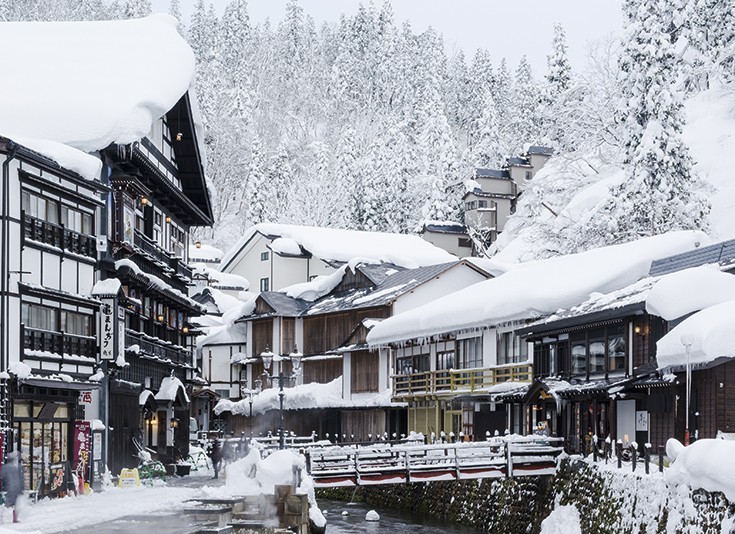 5903木造建築がレトロな温泉街銀山温泉と麩専門店でいただく麩料理のご昼食