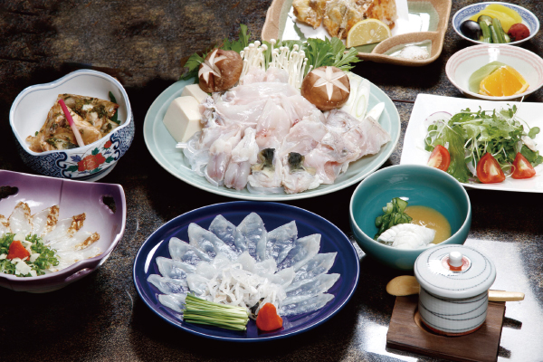 5955あけぼの旅館で食す冬の贅沢グルメ「敦賀ふぐ」