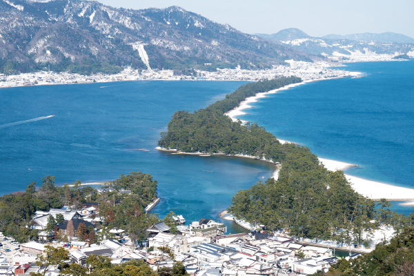 9879日本三景「天橋立」を現地ガイドと巡る~冬の天橋立通り抜けウォーク~