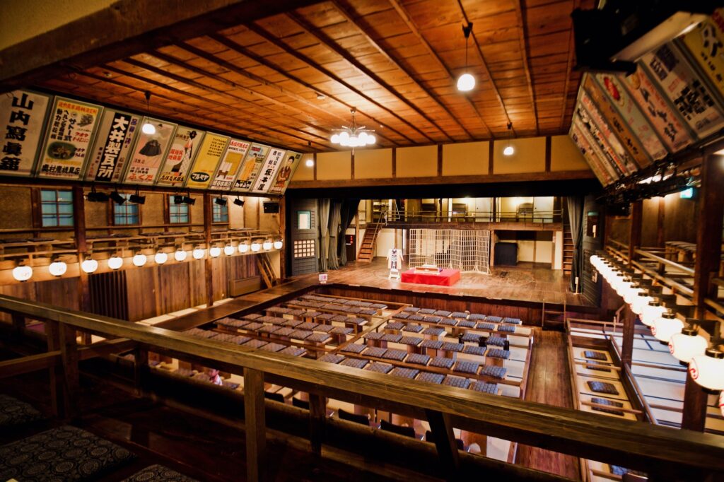 5932 そばの香り・かばんの技・伝統と歴史が息づく城下町出石を訪ねる旅