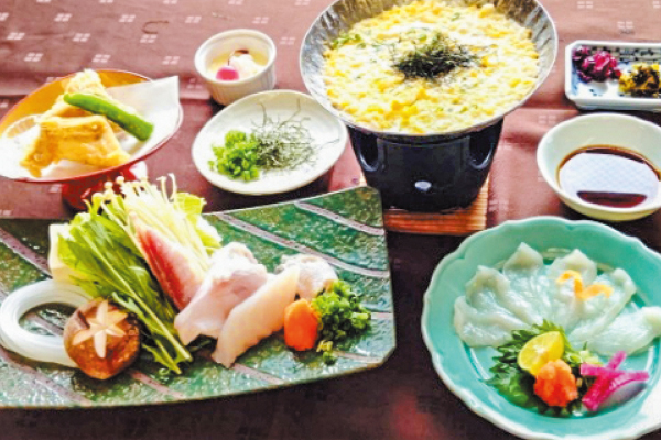 5921淡路島でいただくふぐ料理と水仙と海の青のコントラスト「灘黒岩水仙郷」