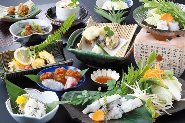 2827鱧尽くしのご昼食と旬のもぎたて青梅詰め放題