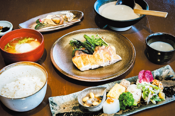 2841古民家レストランりょうり舎やまゆでいただく丹波篠山特産「山の芋」料理