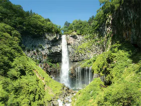 1875「世界遺産日光の社寺」日光東照宮と「日本三名瀑」華厳の滝