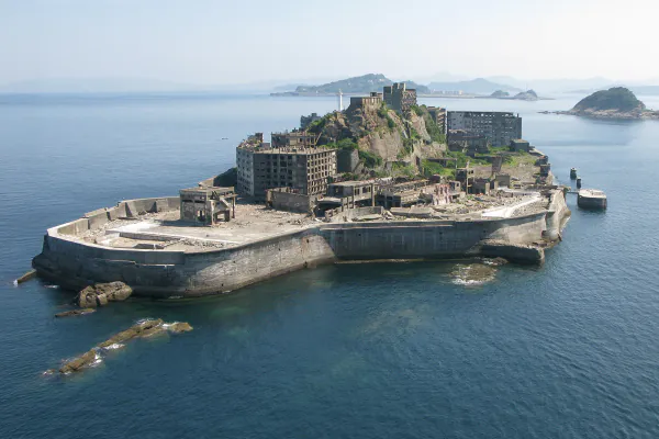 2863軍艦島上陸クルーズとハウステンボス