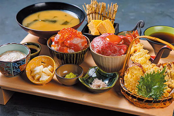 3919浮世離れのSHIMA DOROBOで～和牛炙り丼と漁師飯の2種食べ比べ浮世離れ御膳～